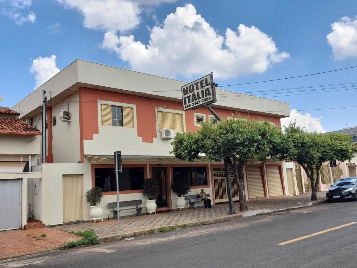 ארגוארי Hotel Italia מראה חיצוני תמונה